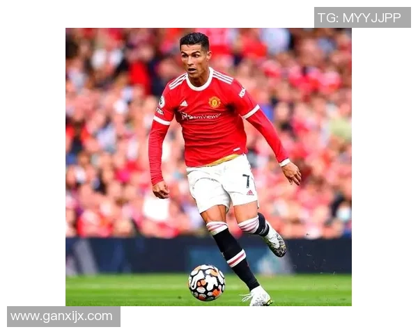 足球明星纷纷选择C罗作为偶像的原因与影响分析